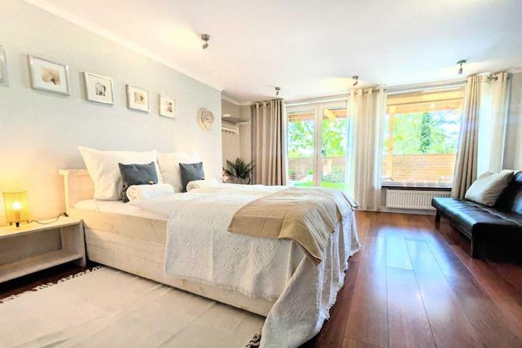 Comfortable For 10 People With A Private Sauna Apartment Kolberg